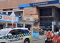 Gobernadora encargada del departamento, Vilma Jay López aseguró que ya la Policía identificó a los dos delincuentes que perpetraron un taquillazo en el banco de Occidente y está tras su captura. 